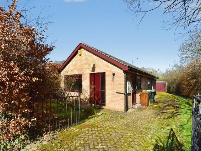 Bungalow for sale in Waterthorpe, South Yorkshire