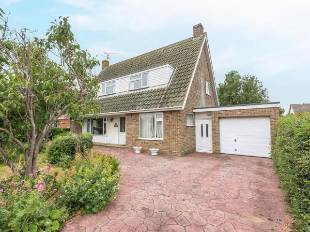 Bungalow for sale in Hunstanton, Brookville