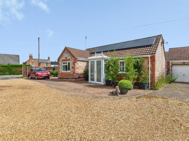 Bungalow for sale in Four Gotes, Cambridgeshire