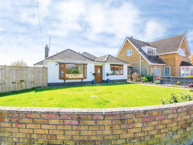 Bungalow for sale in Bladon Estate, Boston