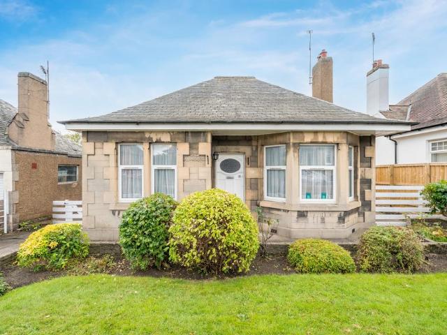 Bungalow for sale in Comely Bank, City of Edinburgh