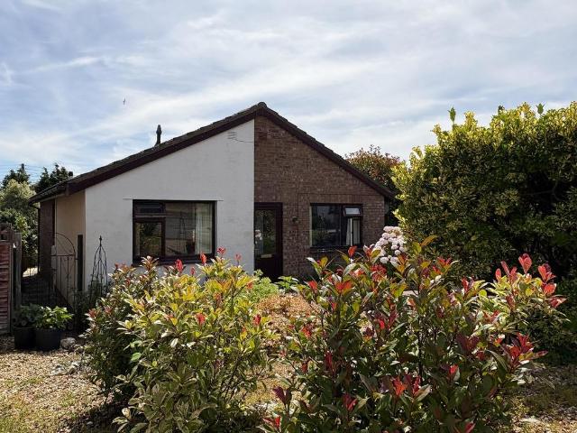 Bungalow for sale in Seaton, Budlake