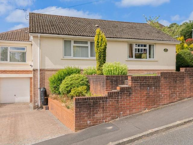 Bungalow for sale in Allt-yr-yn, Wales