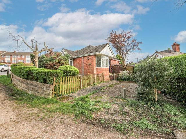 Bungalow for sale in Sholing, Isle Of Man