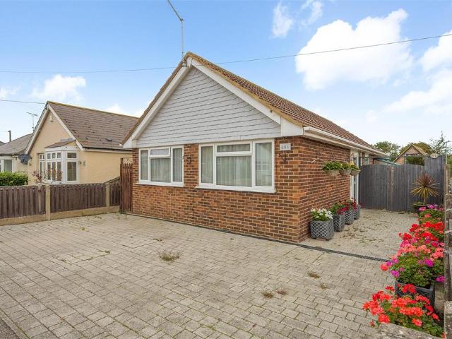 Bungalow for sale in Birchington, Thanet