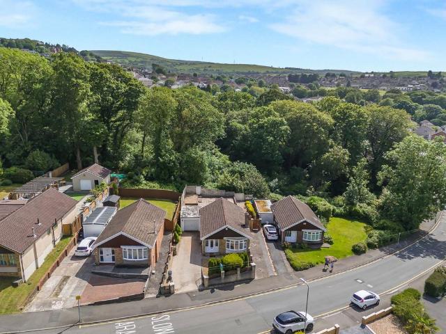 Bungalow for sale in Cimla, Neath