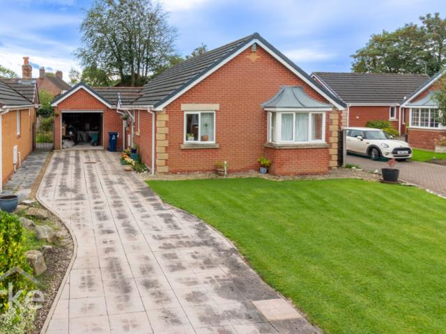 Bungalow for sale in Moss Side, Firbank