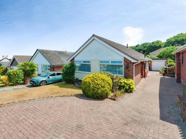 Bungalow for sale in Helsby, Alvanley