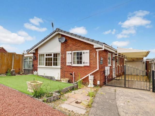 Bungalow for sale in Potters Corner, East Midlands