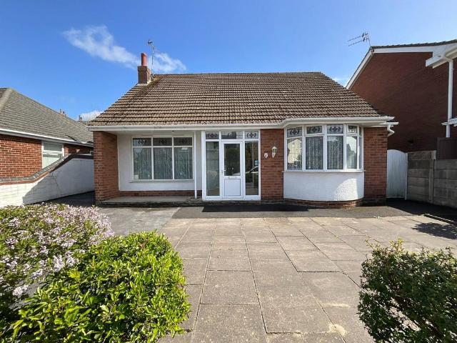 Bungalow for sale in Meols Cop, Southport