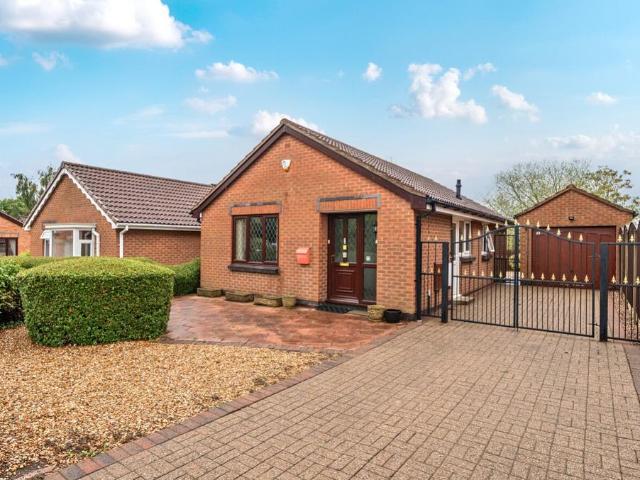 Bungalow for sale in Wollaton Vale, Haddon