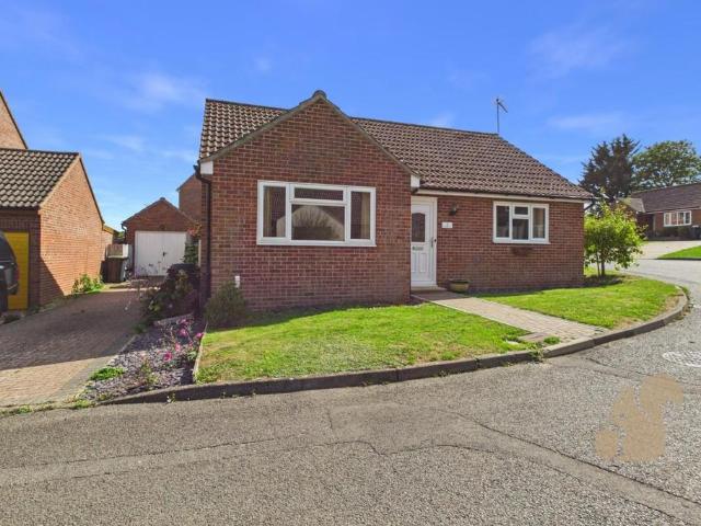 Bungalow for sale in Chelmondiston, Suffolk