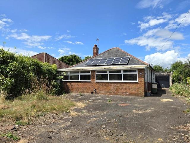 Bungalow for sale in Fareham, Hampshire