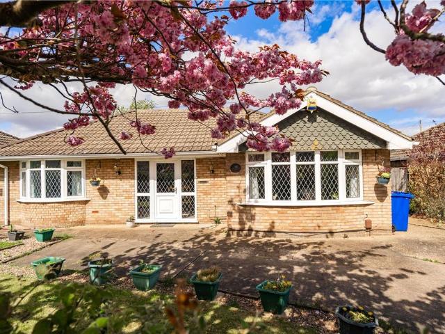Bungalow for sale in North East Lincolnshire