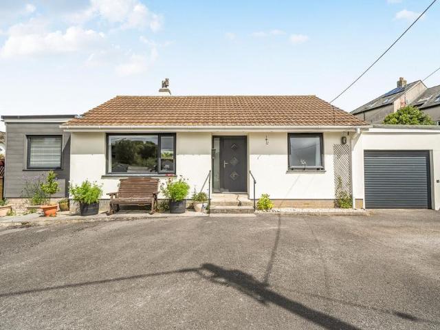 Bungalow for sale in Chillington, Strode