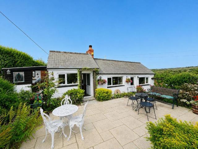 Bungalow for sale in Penbryn, Wales