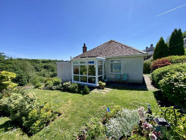 Bungalow for sale in Mawr, Clydach