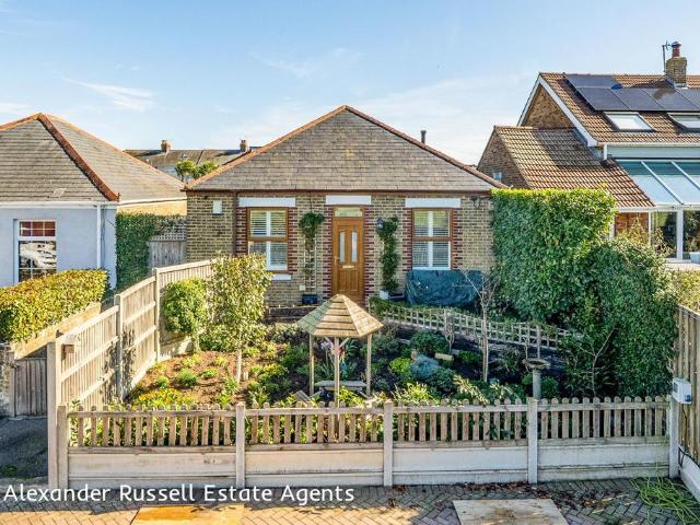 Bungalow for sale in Birchington, Thanet