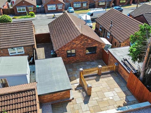 Bungalow for sale in Gedling, East Midlands