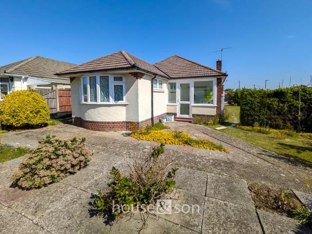 Bungalow for sale in Bear Cross