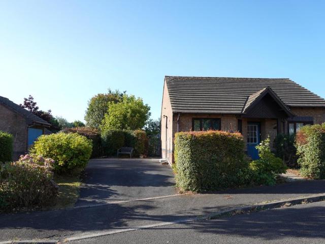 Bungalow for sale in Nangreaves, Wales