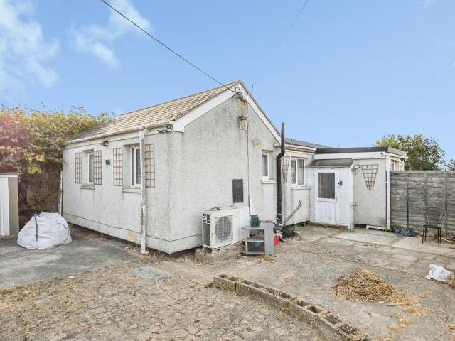 Bungalow for sale in Dale Hill, Essex