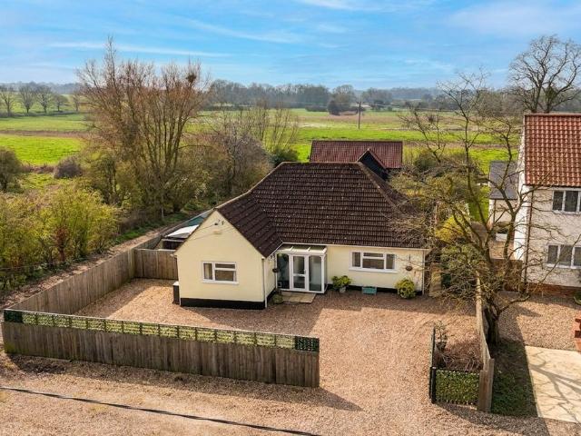 Bungalow for sale in Bedingfield, Suffolk