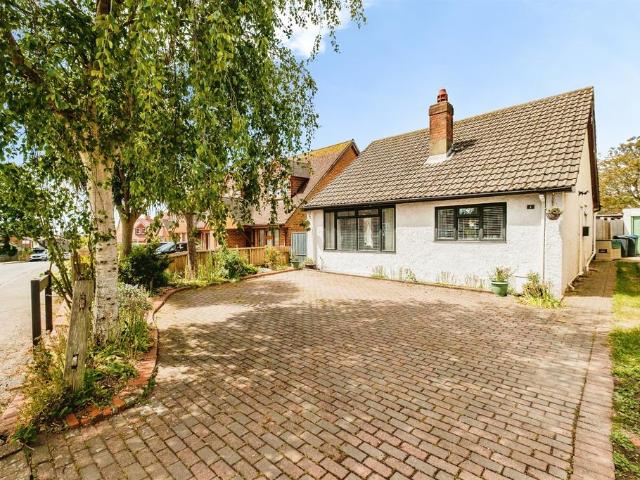 Bungalow for sale in Fishersgate, West Sussex
