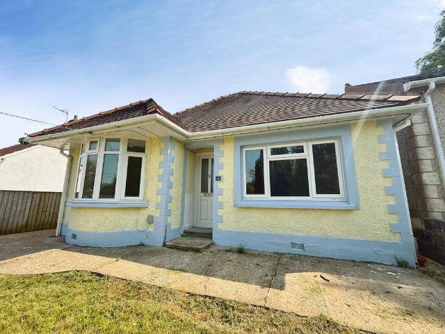 Bungalow for sale in Pontarddulais, Wales