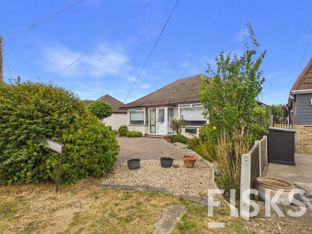 Bungalow for sale in Winter Gardens, Essex