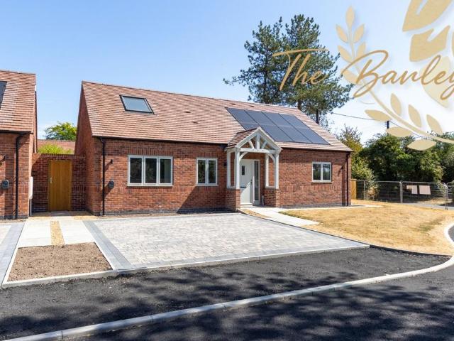 Bungalow for sale in Burgess Green, Wyre Forest