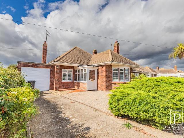 Bungalow for sale in Dale Hill, Essex