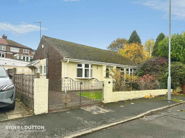 Bungalow for sale in Ashton-under-Lyne, Tameside