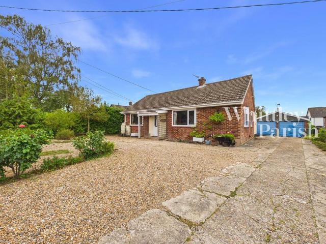 Bungalow for sale in Burgh St Peter, Norfolk