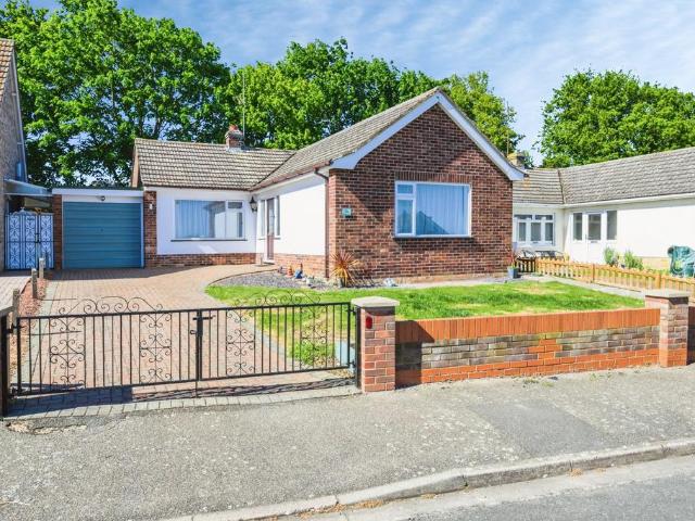 Bungalow for sale in Huntingdon
