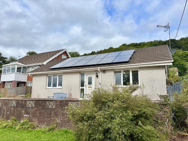 Bungalow for sale in Pontardawe, Ynysmeudwy