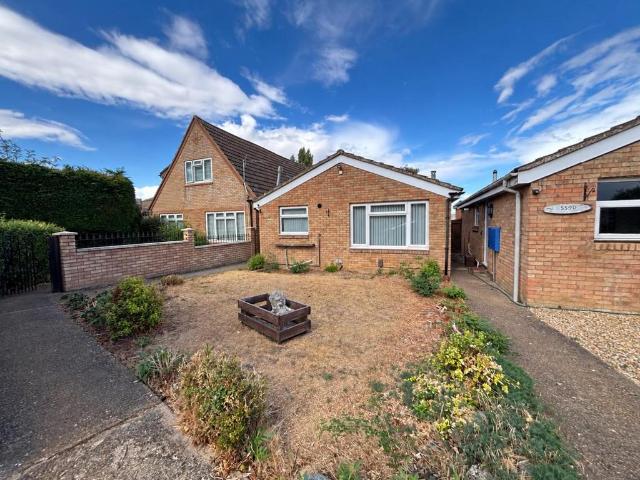 Bungalow for sale in Northampton, Northamptonshire