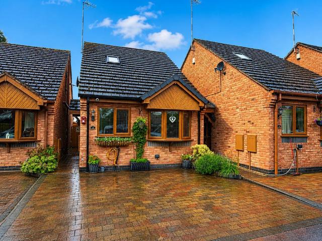 Bungalow for sale in Bedworth Woodlands, Camp Hill