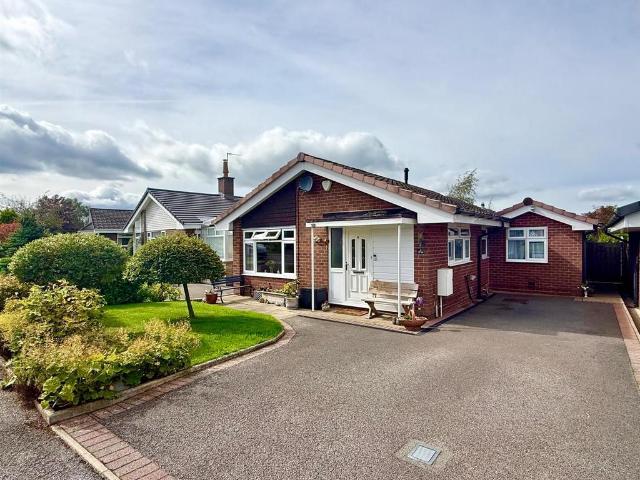 Bungalow for sale in Sutton, Sutton Lane Ends