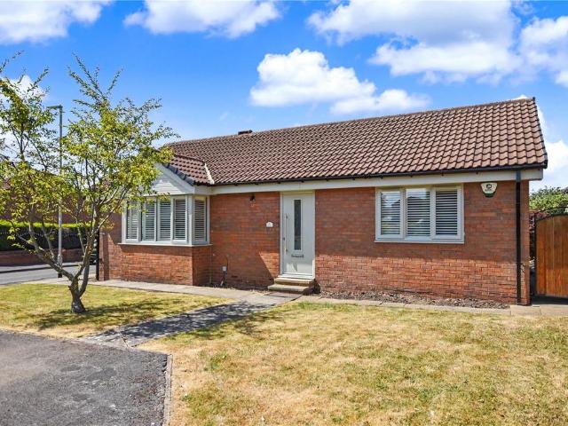 Bungalow for sale in West Ardsley, Tingley