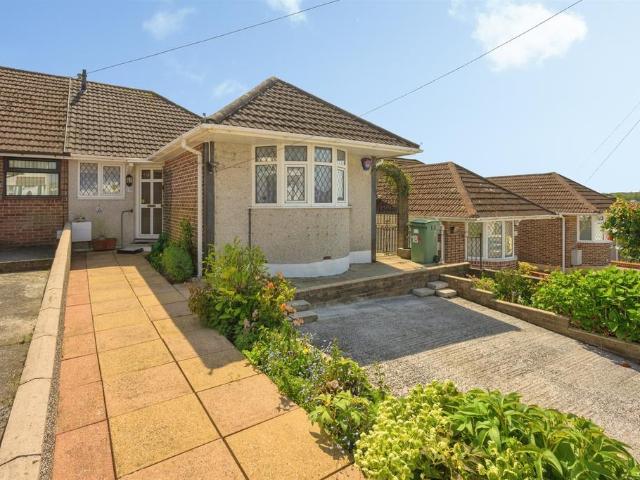 Bungalow for sale in Mount Wise