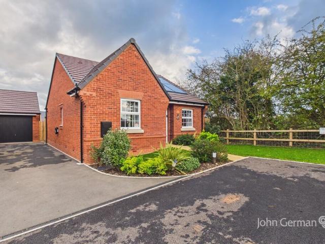 Bungalow for sale in Blount's Green, East Staffordshire
