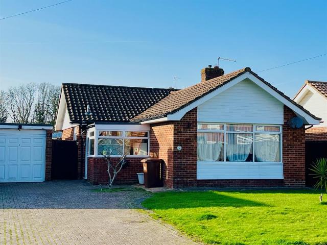 Bungalow for sale in Polegate, Cross In Hand