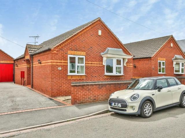 Bungalow for sale in Caldermill, East Midlands