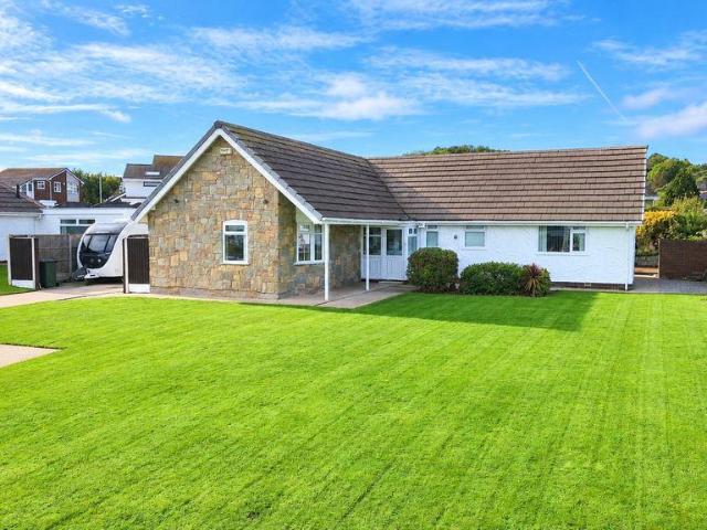 Bungalow for sale in Penrhyn Bay, Penrhyn-Side