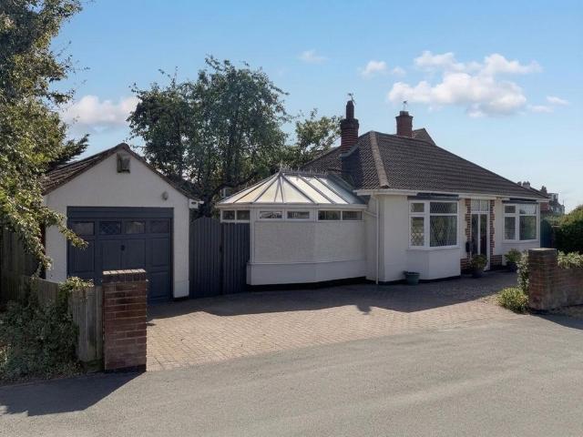 Bungalow for sale in Wigston Magna, Leicestershire