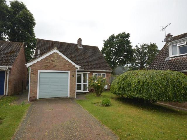 Bungalow for sale in Chipping Hill, Essex