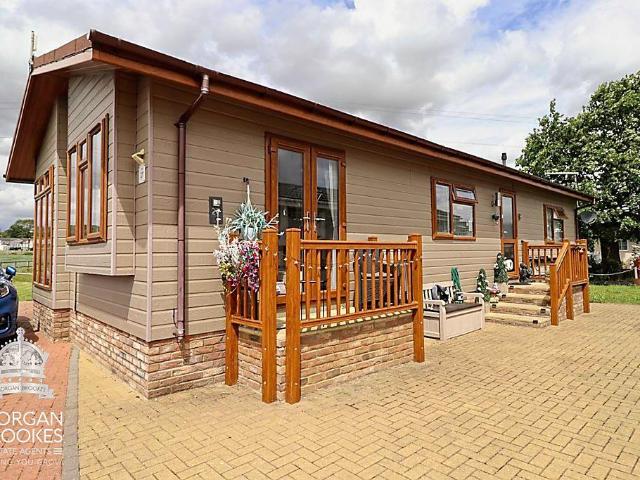 Park Home for sale in Chelmsford, Essex