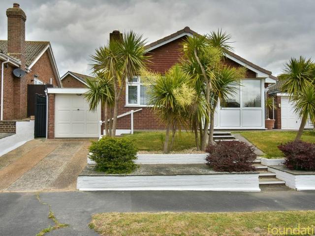 Bungalow for sale in Old Town, Heathlands