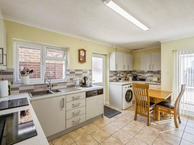 Bungalow for sale in East Stockwith, West Lindsey